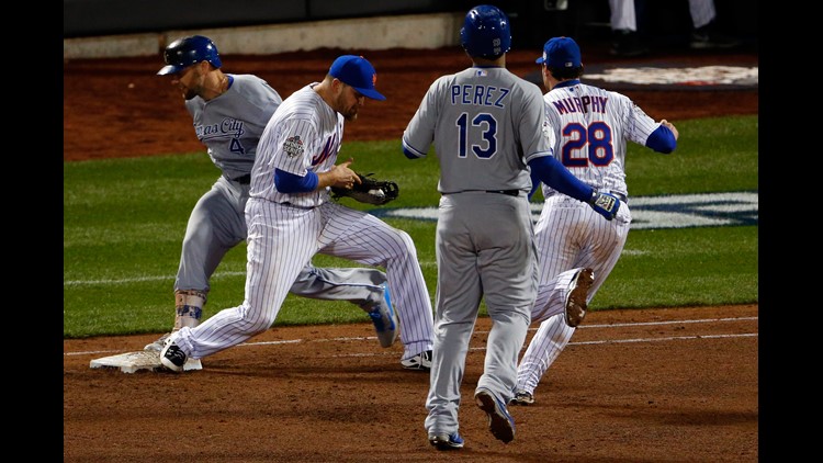Royals rally past Mets after Daniel Murphy's error, take 3-1 World Series  lead