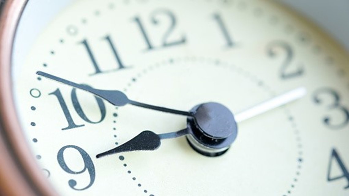 Social media can't get over UK schools ditching analog clocks