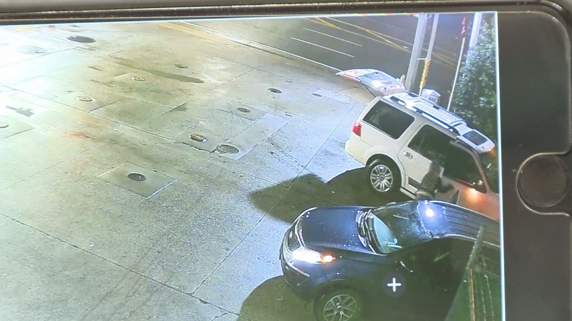 Woman dragged by car in an attempt to stop purse snatchers at gas ...