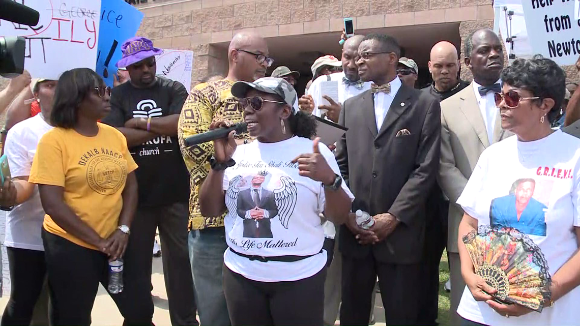 Rally held Saturday outside Rockdale sheriff's office over inmate