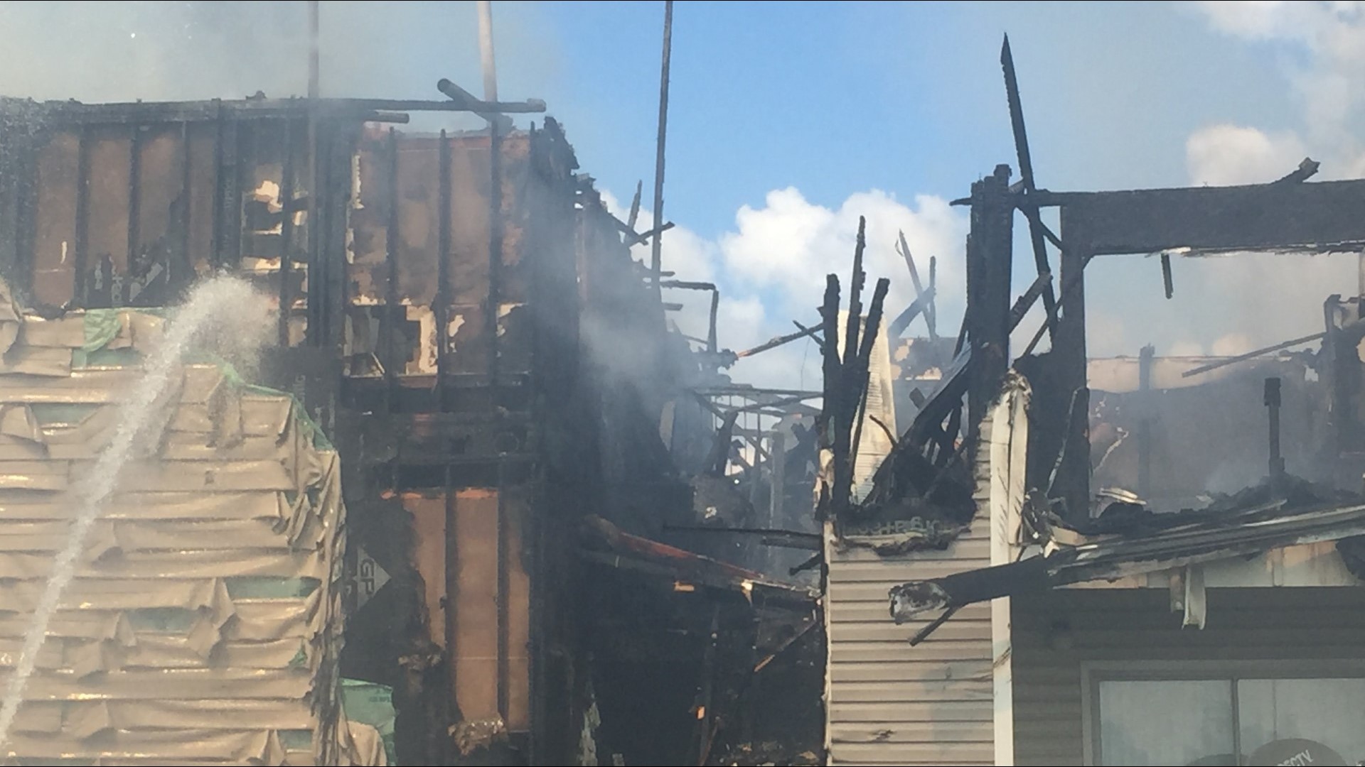 40 displaced, 24 units damaged in DeKalb apartment fire | 11alive.com