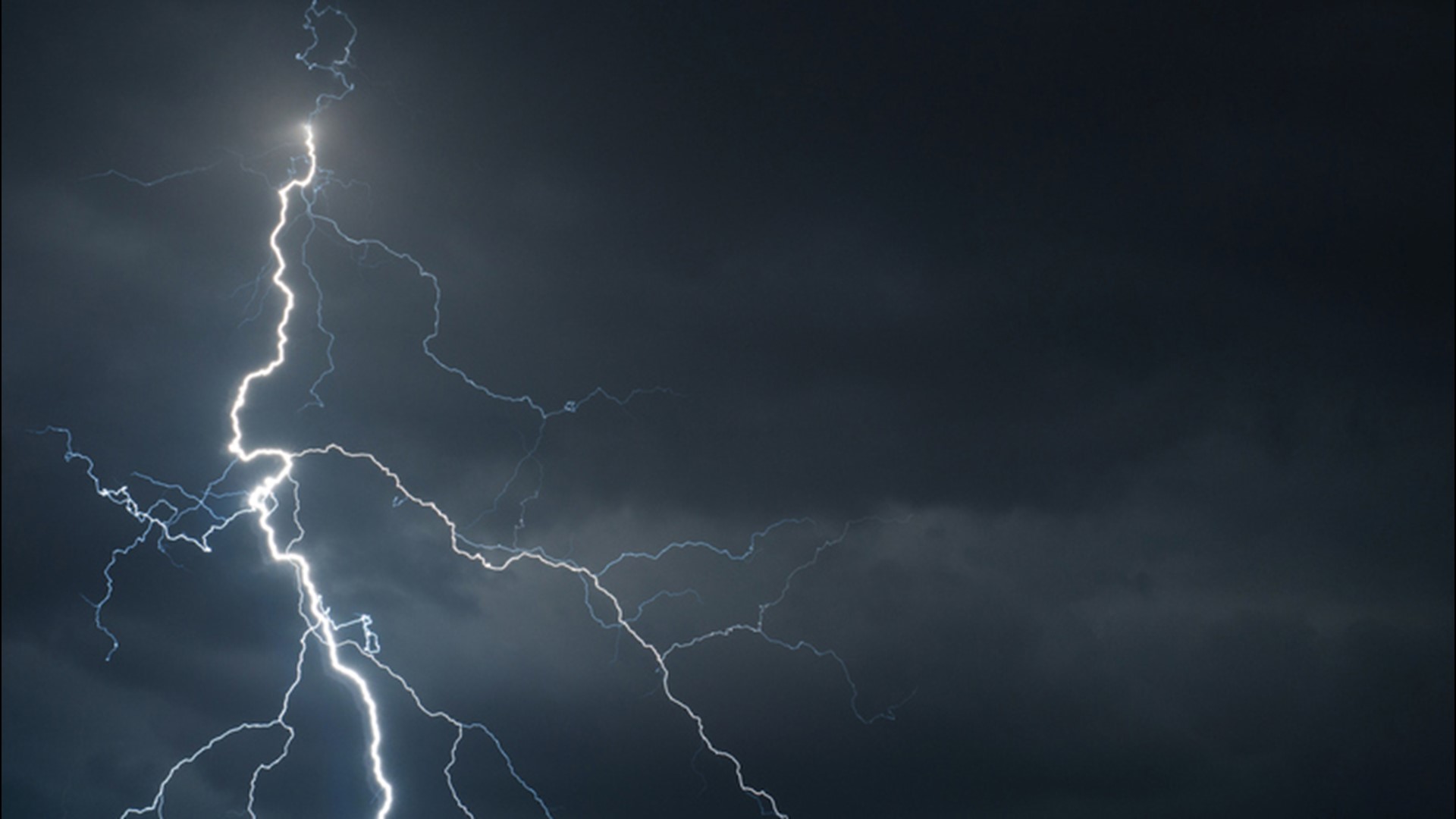 11Alive Meteorologist Nicole Hartford explains what happens before the thunder rumbles.