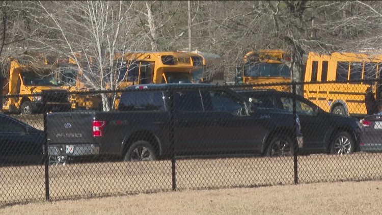 Substitute bus driver fired after dispute with parents in Paulding County