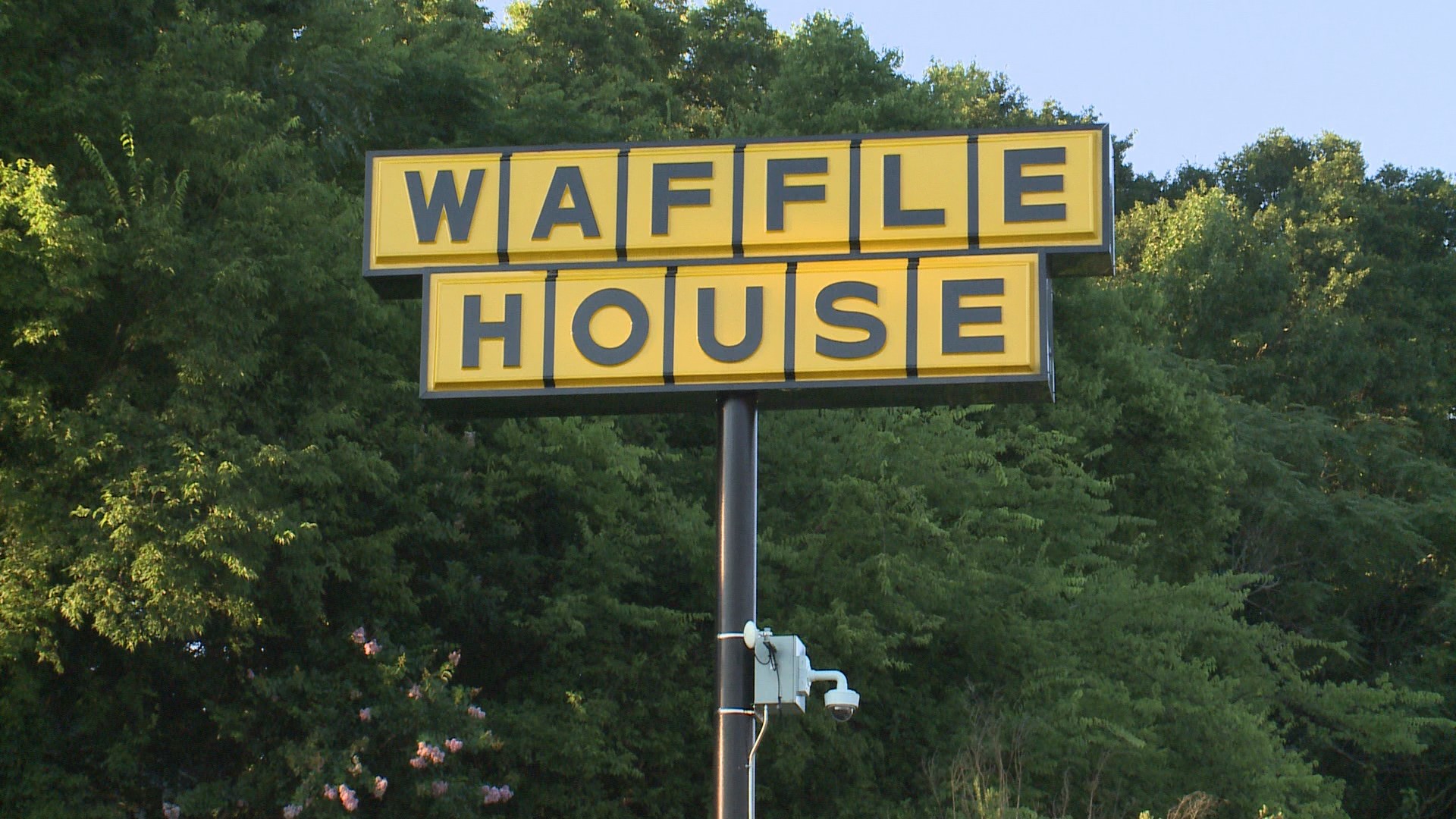Waffle House Valentine's Day dinner is back