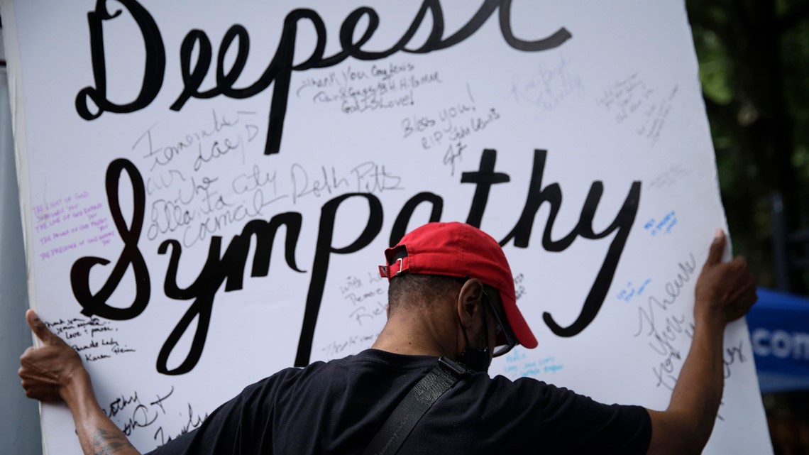 John Lewis tributes in Atlanta Giant sympathy card at Capitol