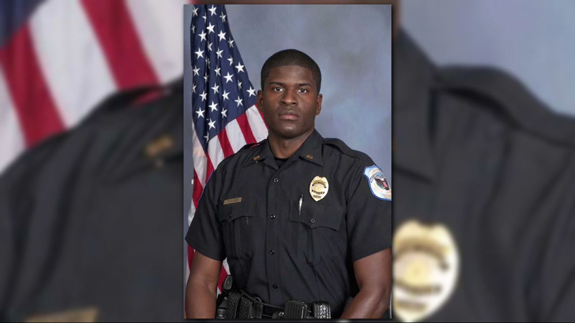 Cobb officer hit by vehicle while in pursuit of suspects | 11alive.com