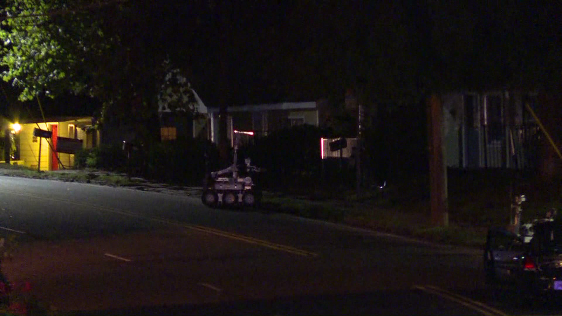 Police: SWAT standoff in DeKalb County ends after suspect shoots ...