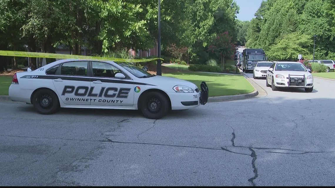 Man Killed By SWAT Officers In Gwinnett, Police Say | 11alive.com