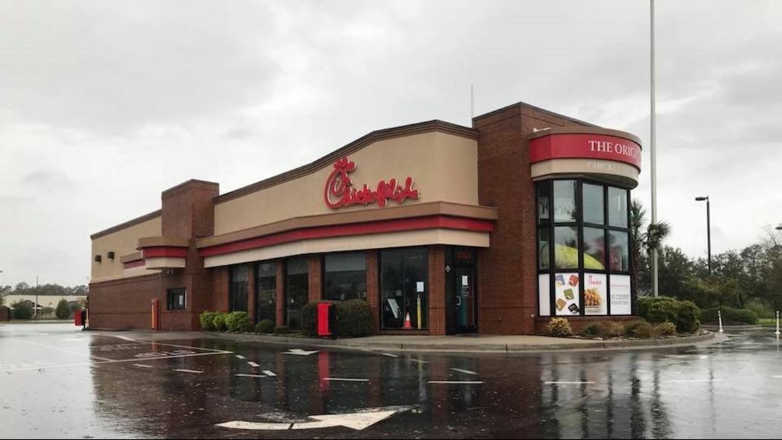 ChickFilA gives out free meals to first responders in Wilmington