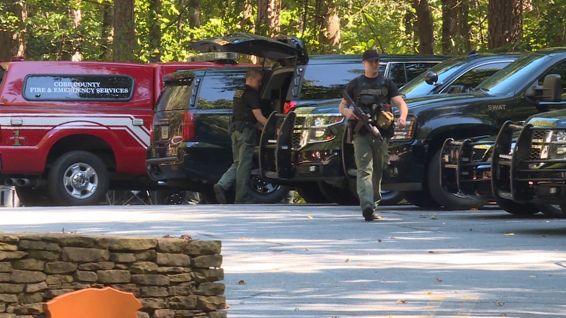 Manhunt on Chattahoochee River trail area for man 