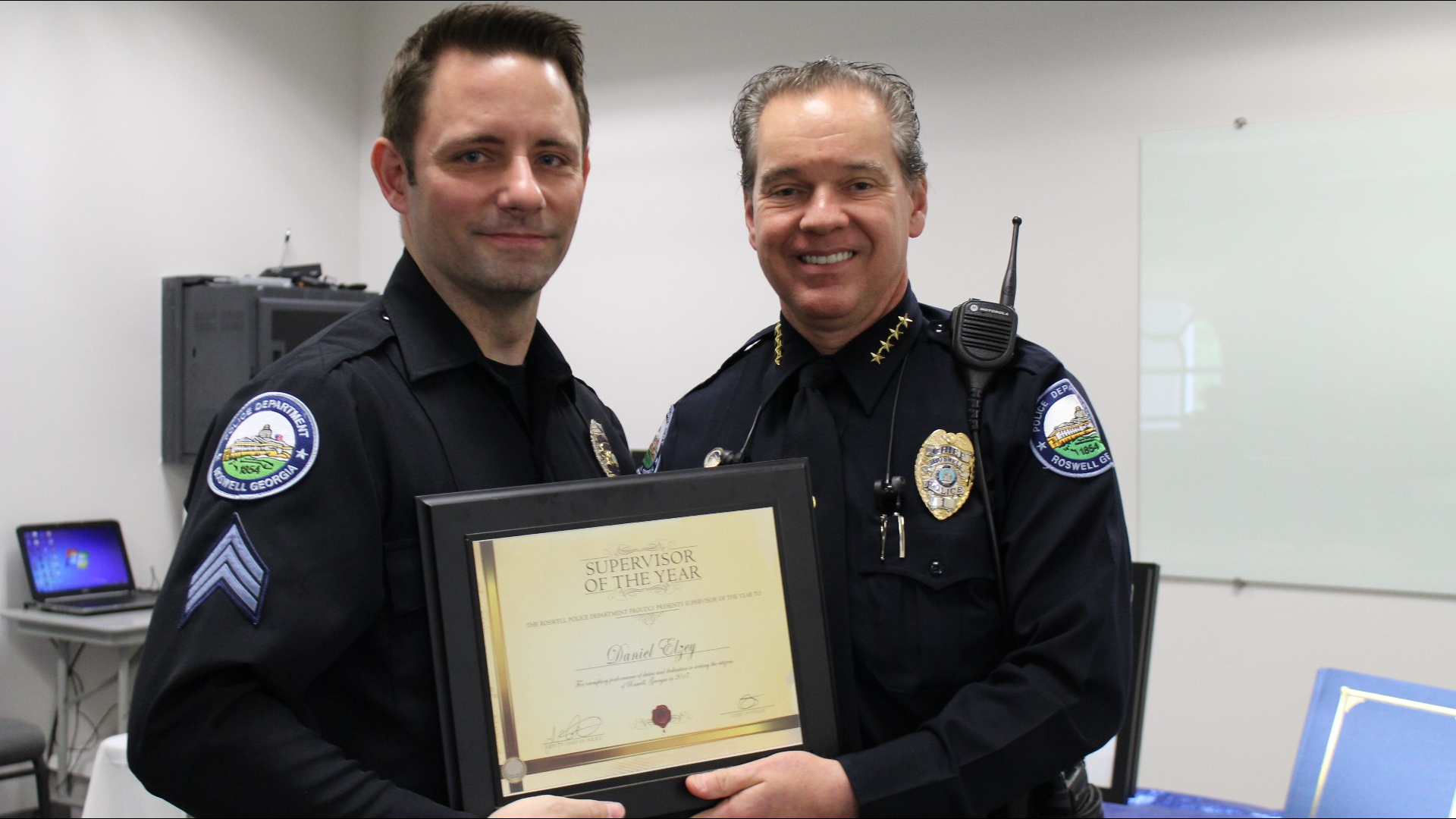 Roswell police commanders knew of teen abuse case before rewarding ...