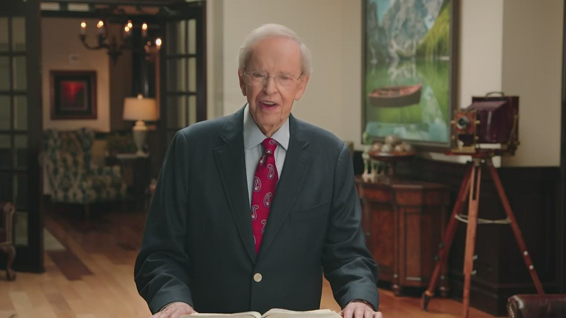 Charles Stanley announces he is stepping down as senior pastor at First