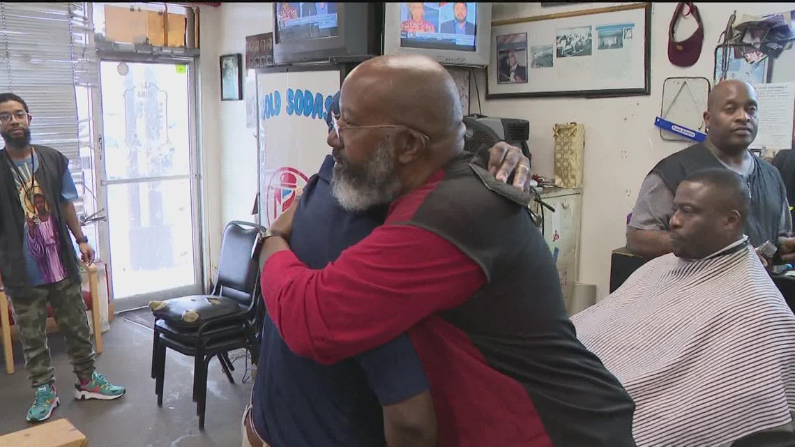 Customers of beloved metro Atlanta barbershop closing down describe its sense of community