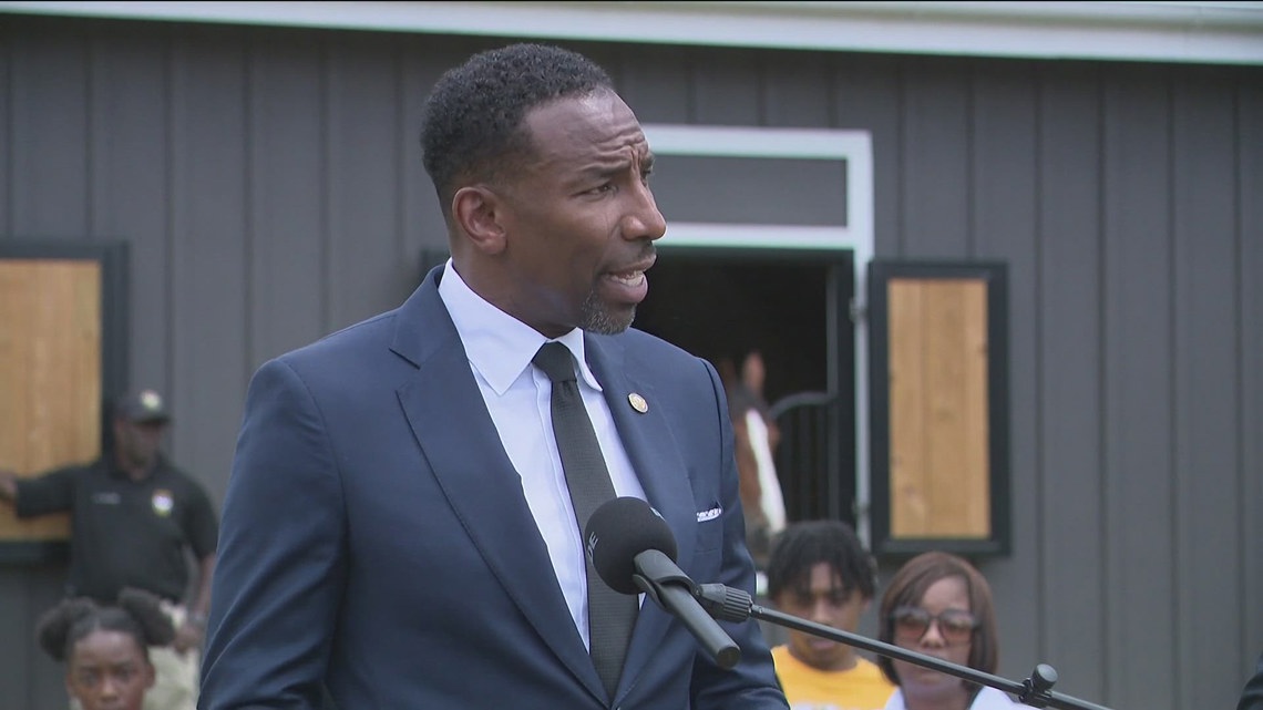 Mayor Dickens predicts Atlanta property tax hike