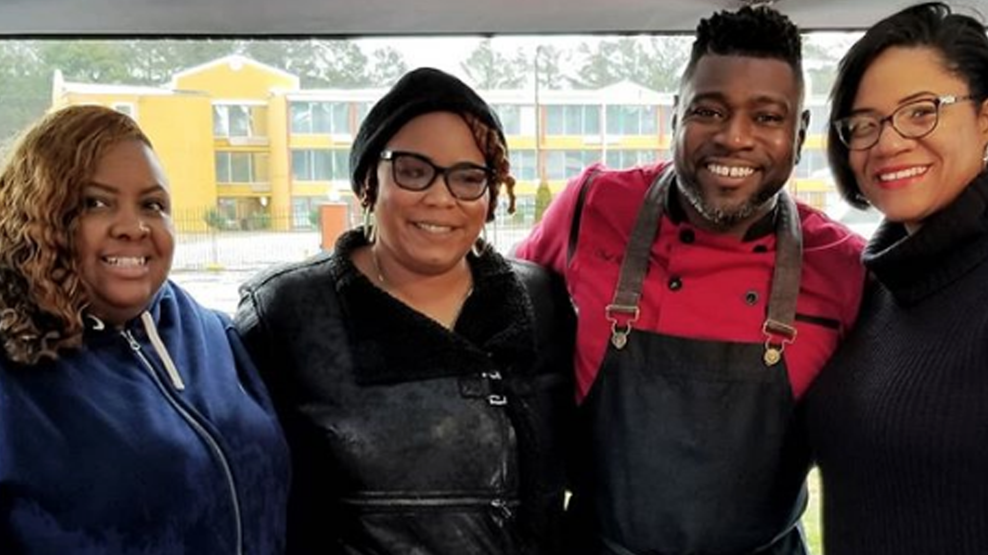 Mayor Deana Holiday Ingraham and Executive Chef DePhon Robinson brave the elements in order to bring residents a live cooking demonstration.