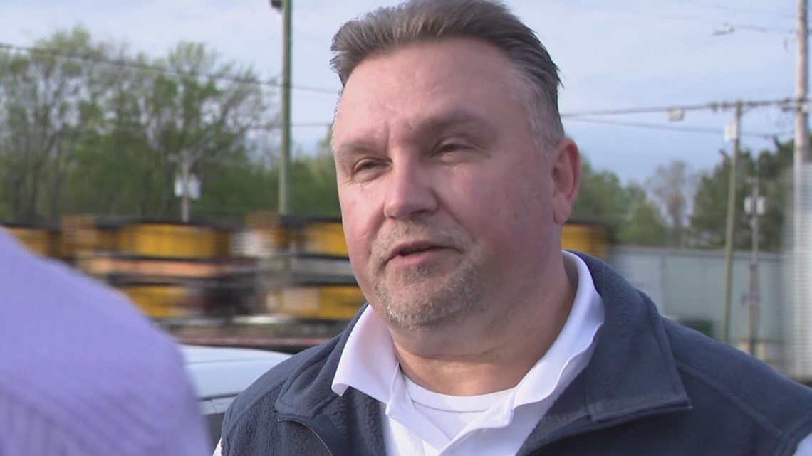 Helicopter crashes in Calhoun, officials say