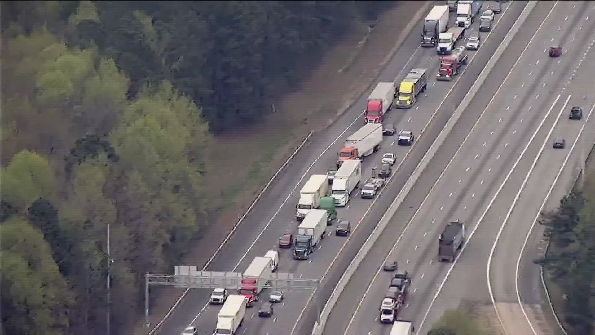 I-85 South in Gwinnett County, near Buford, is shut down Wednesday morning after a wreck that police say involved serious injuries.