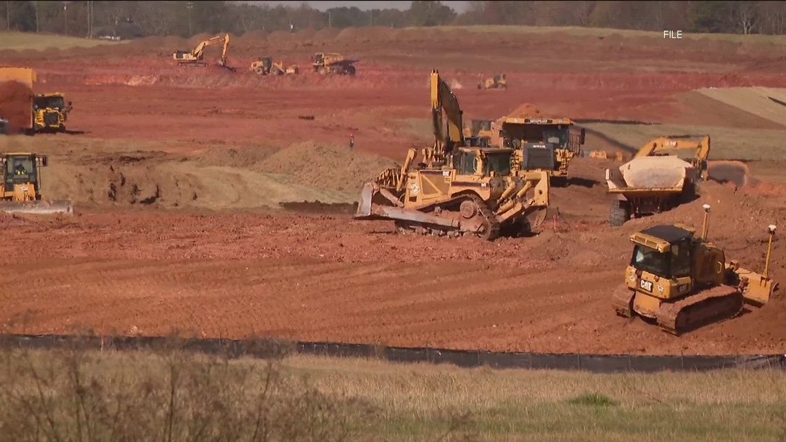 Rivian Gets $6.6B Federal Loan To Resume Georgia Plant | 11alive.com