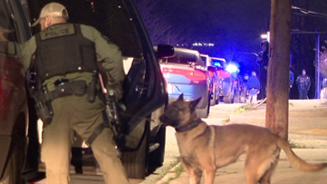 Trooper dragged after traffic stop in Atlanta, suspect on the run