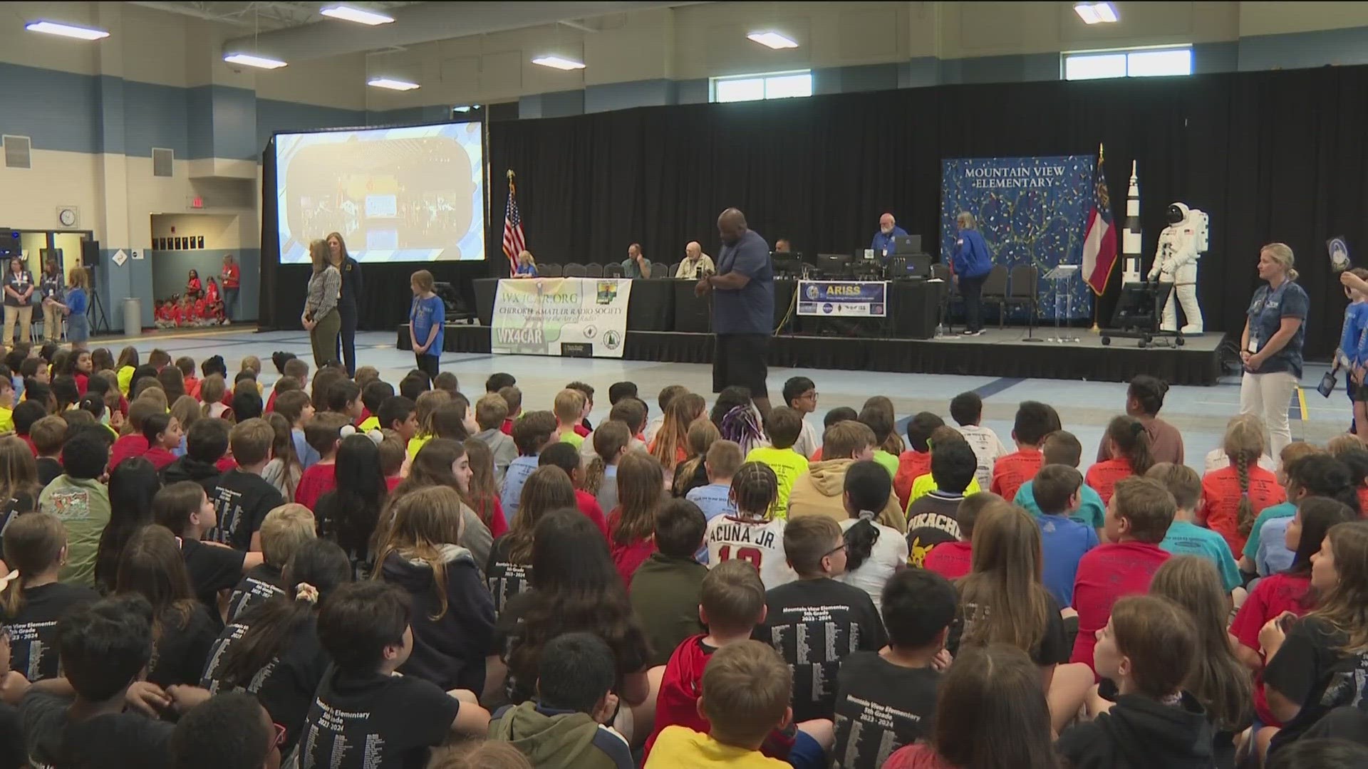 The Amateur Radio on the International Space Station paid Mountain View Elementary School a visit.