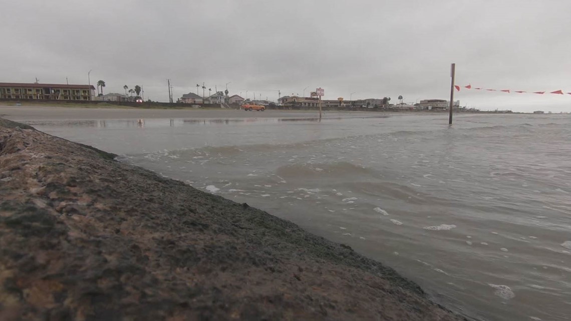 20-year-old+woman+drowned+near+Galveston+jetty%2C+third+island+drowned+last+month+%E2%80%93+Houston+Public+Media