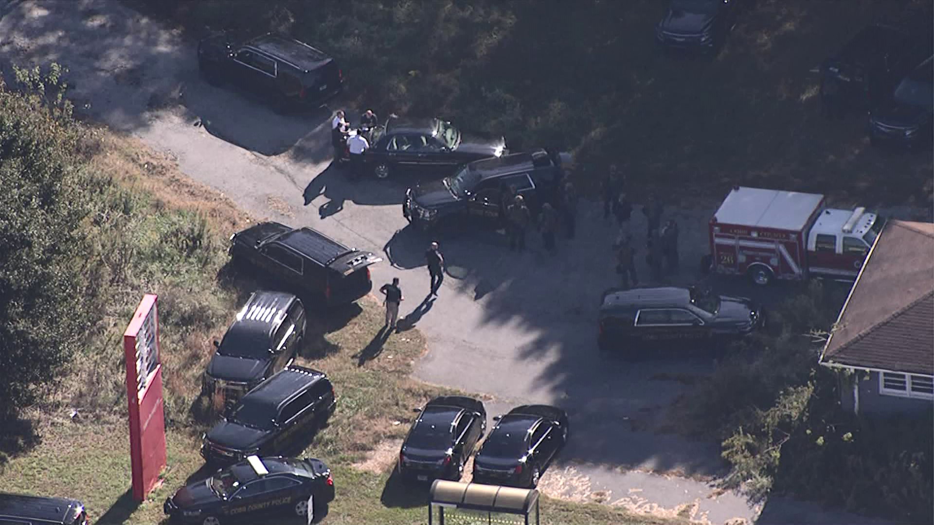 Cobb County SWAT situation ends after man allegedly held 3 hostage ...