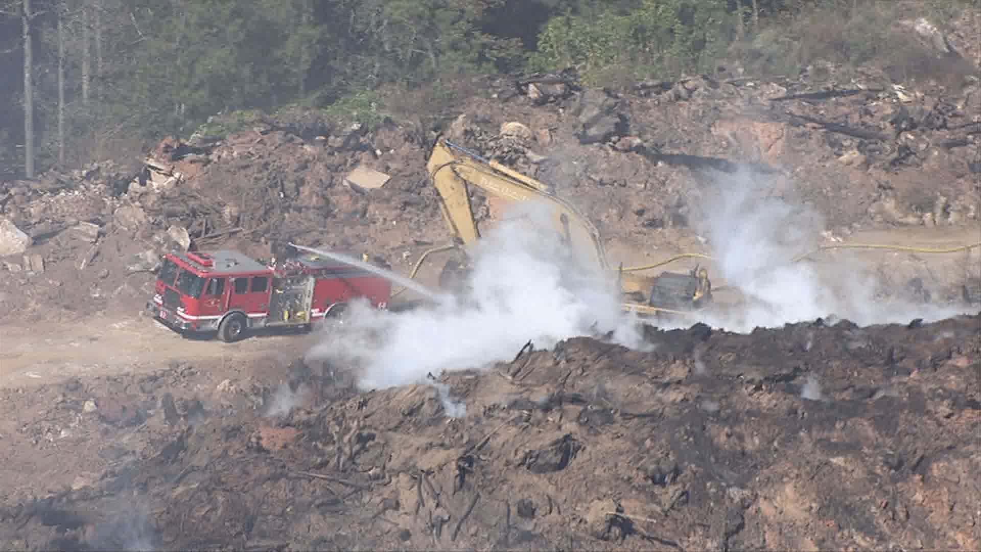 Residents in South Fulton upset about unlicensed landfill still on fire