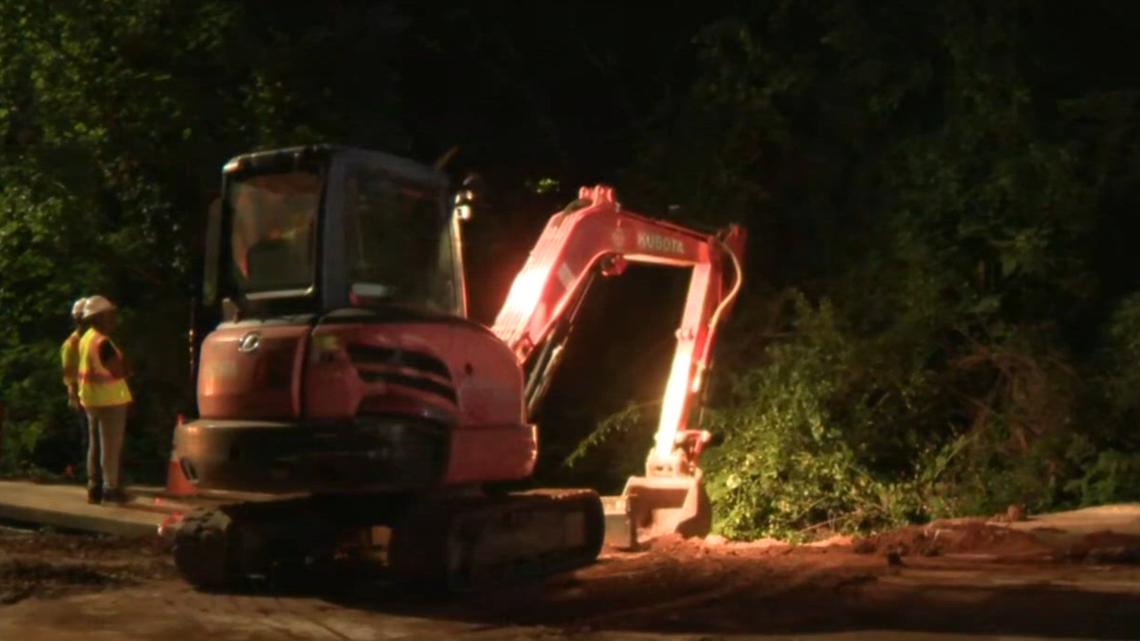 Water interruption for more than 2 dozen homes in Atlanta's Grove Park neighborhood