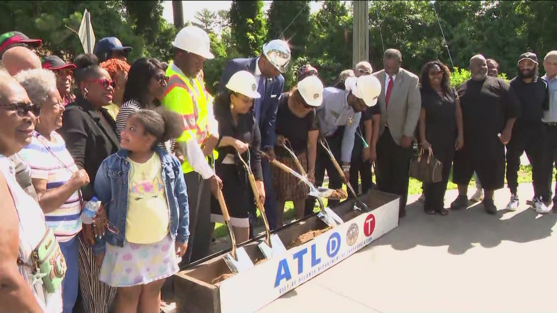 Mayor Dickens, ATLDOT break ground on Fairburn Road ‘Complete Street’ project