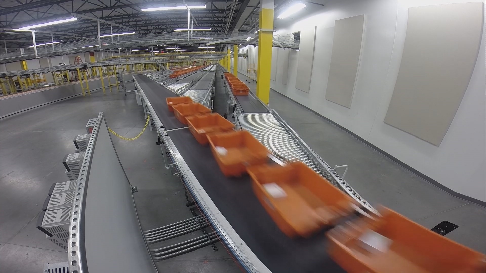 Inside the Amazon Fulfillment Center | 11alive.com