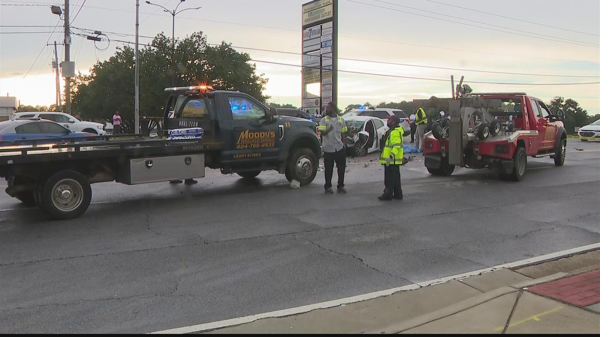 Georgia State Patrol is investigating a crash in College Park Tuesday evening. Authorities responded to the crash at Old National Highway and Sullivan Road.