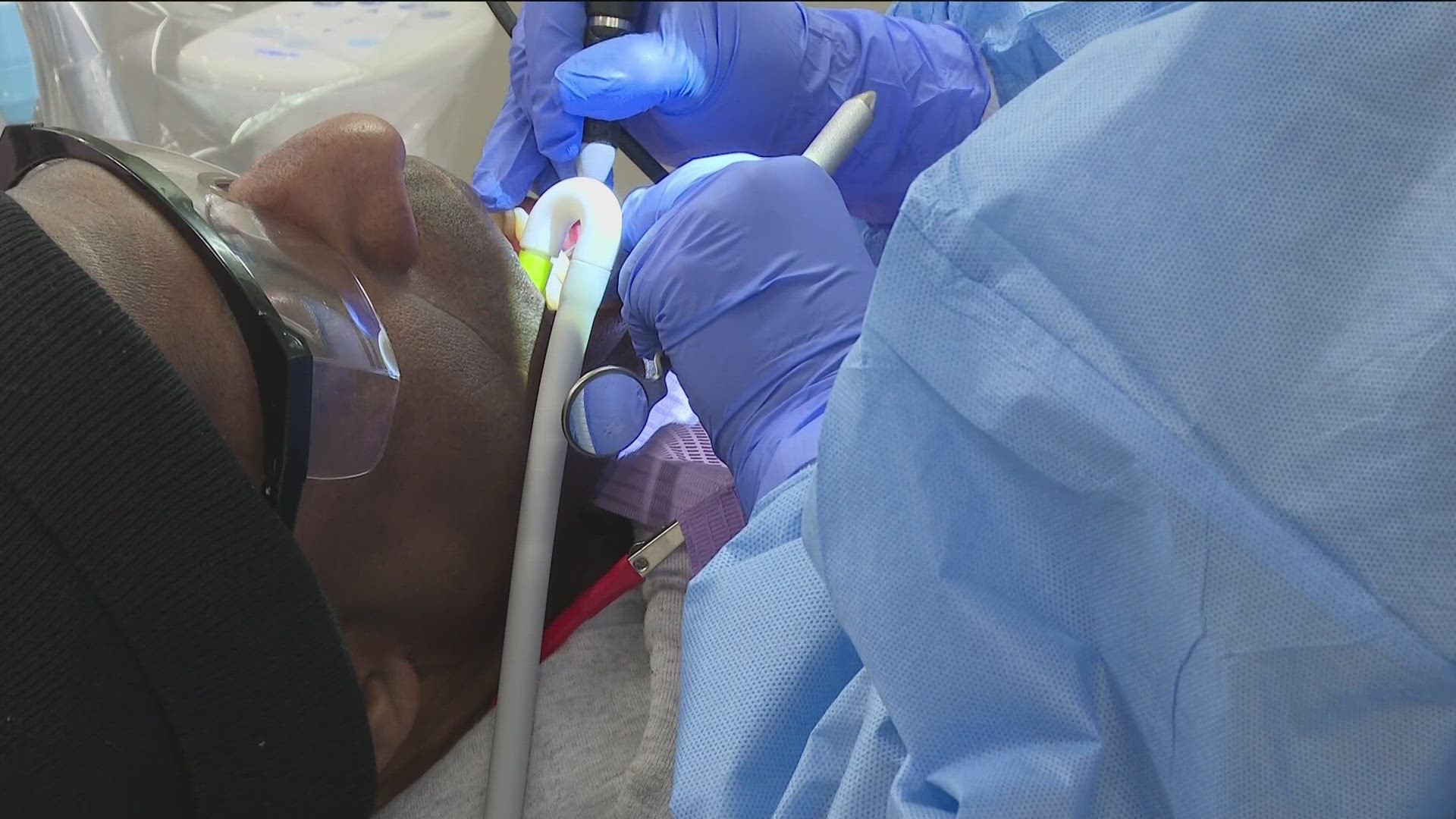 The dental hygienist clinic is providing free services to children this week.