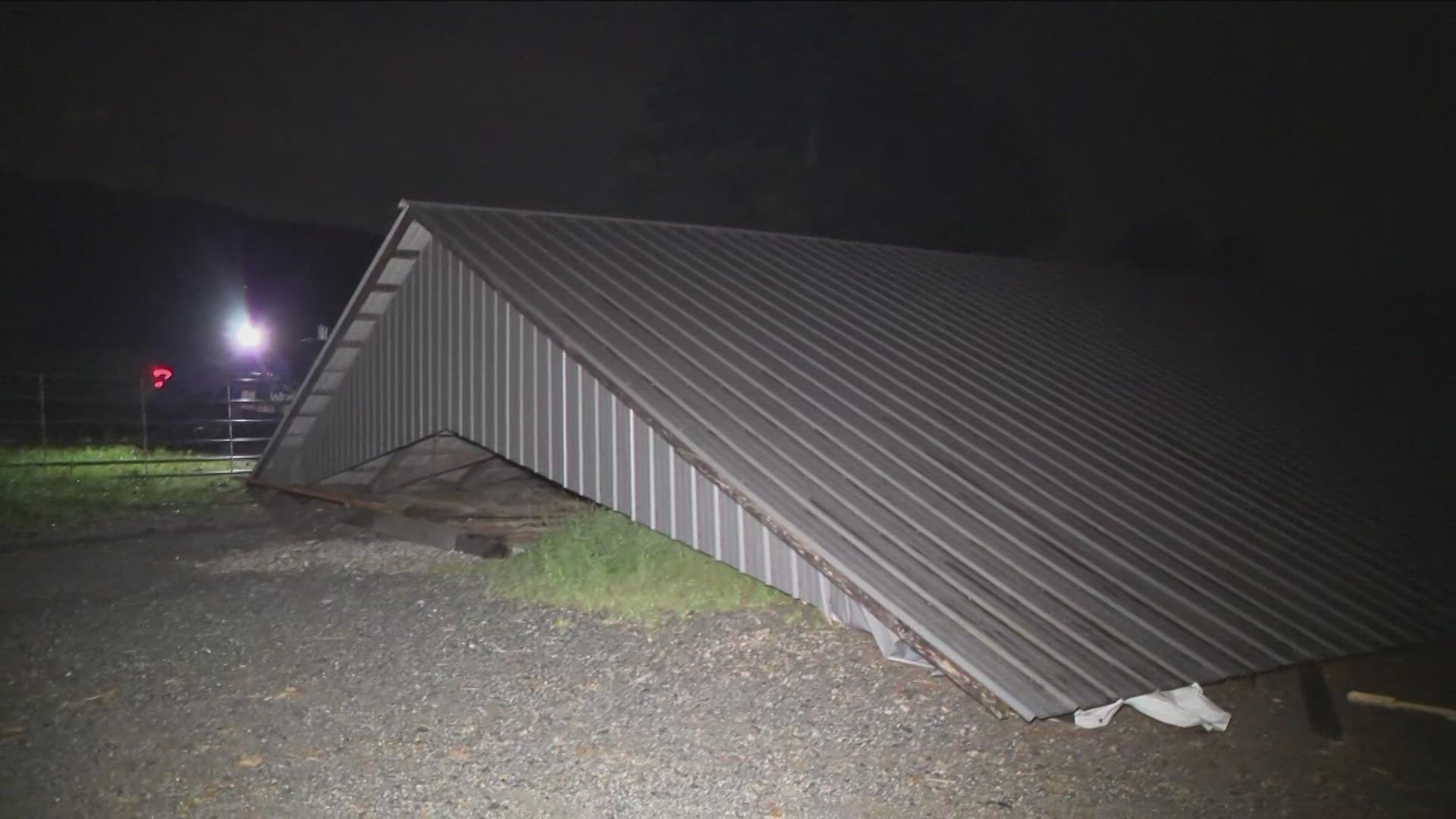 A round of storms toppled trees and collapsed structures in north Georgia Sunday evening. 