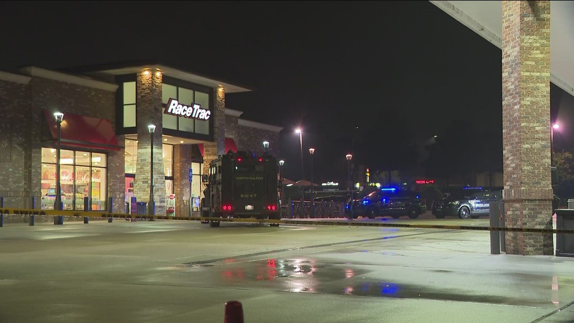 Armed suspect shot, killed outside Roswell gas station, police say