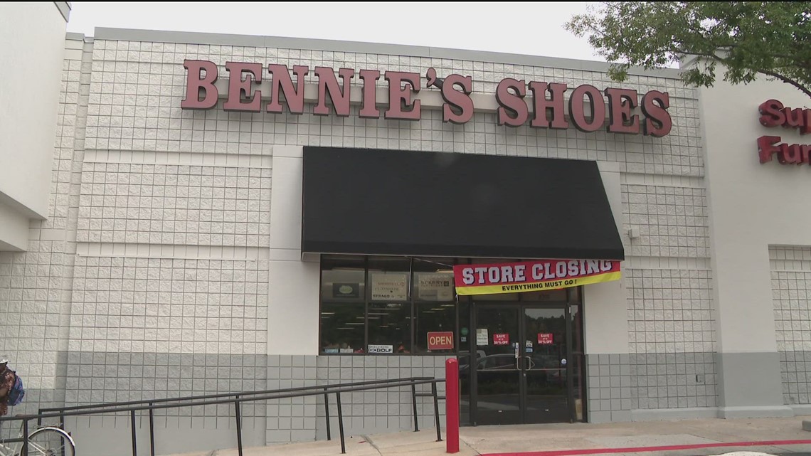 Chernin's store shoe store