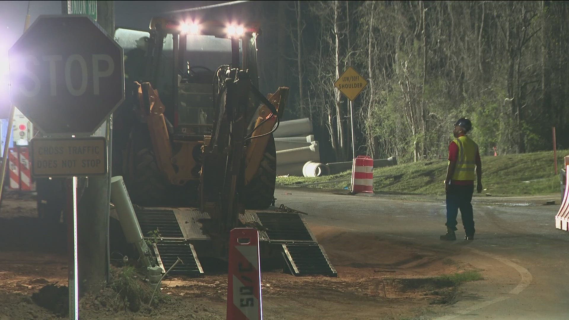 Crews continue working on repairs in South Fulton water main break