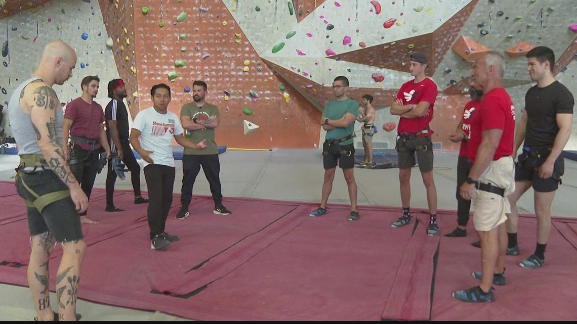 VetsClimb rock climbing club helps veterans overcome hardship - Vimarsana News