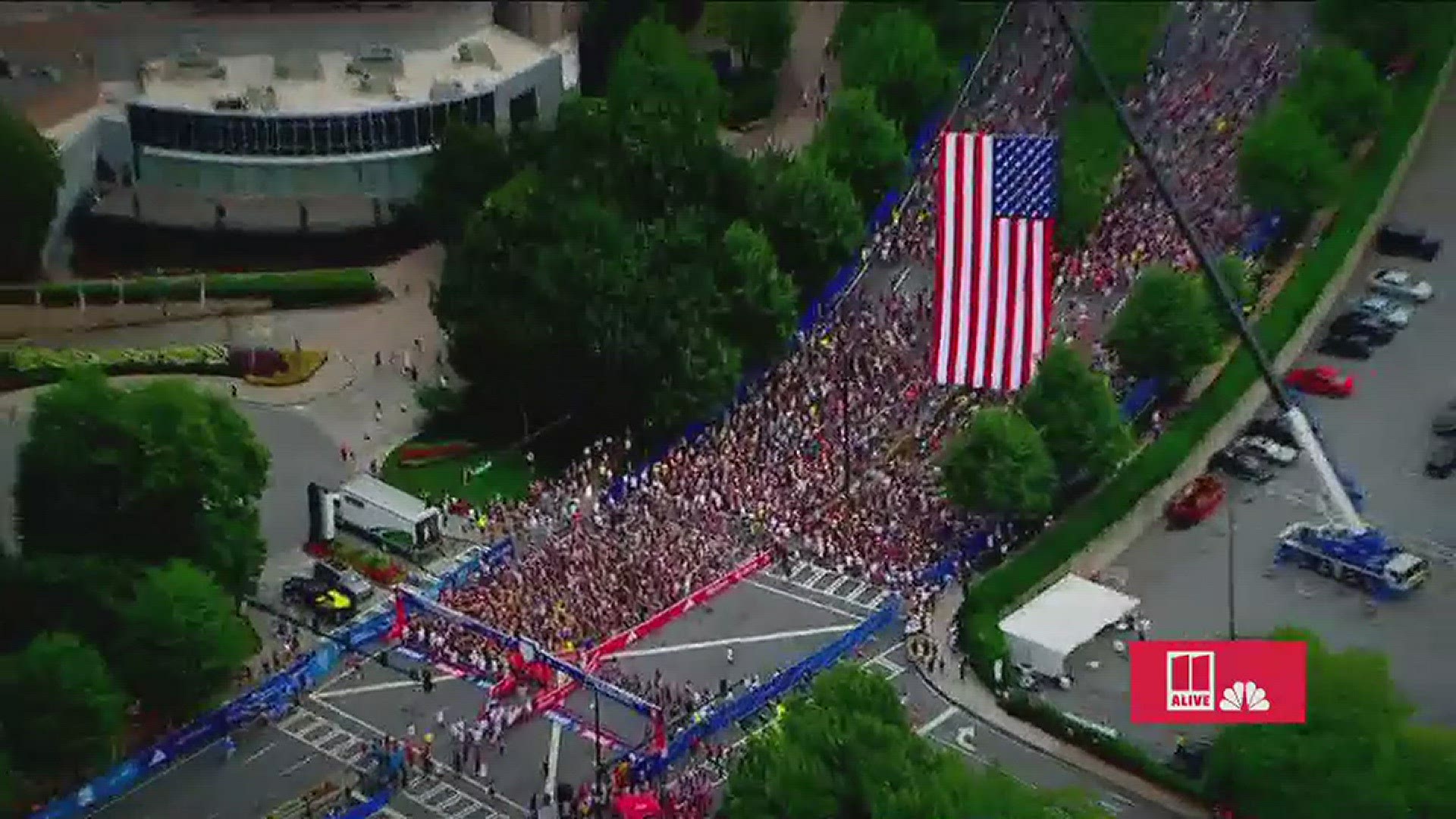 Re-live the excitement of the world's largest 10K.