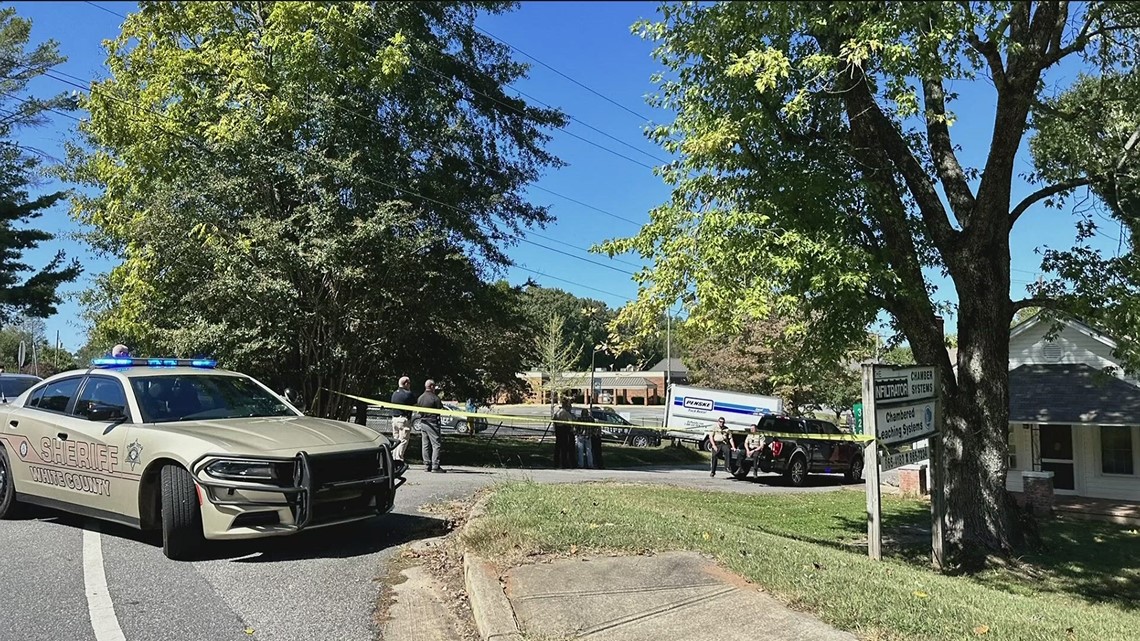 Man shot by White County deputy after chase also facing arson charges ...