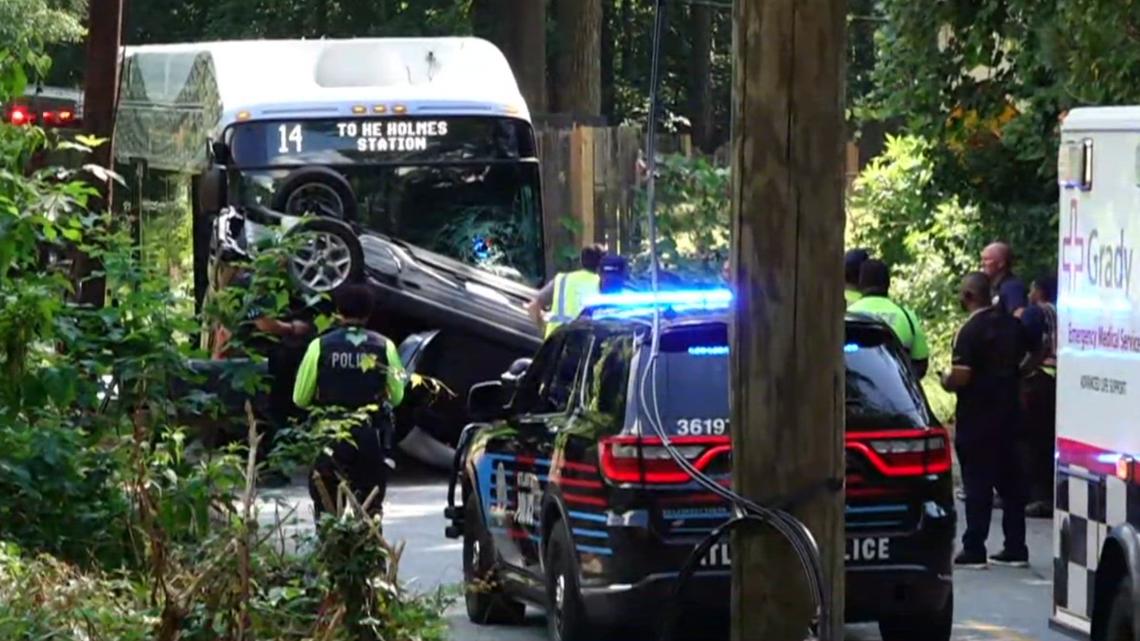 5 taken to hospital after suspect flips car, hits MARTA bus in Atlanta ...