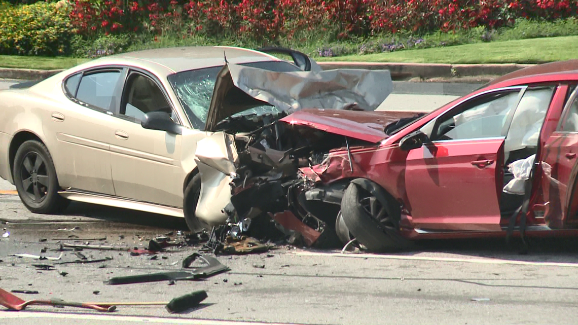 Accident on South Cobb Drive leaves one critically injured