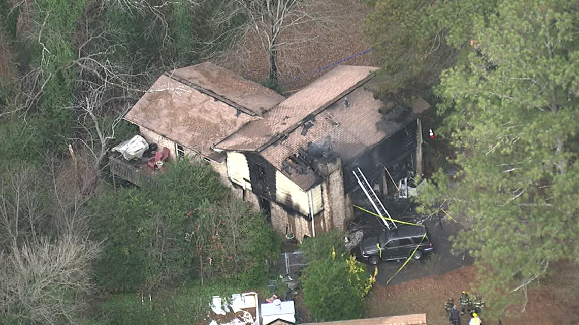 Sheila Court house fire in Lilburn leaves person injured