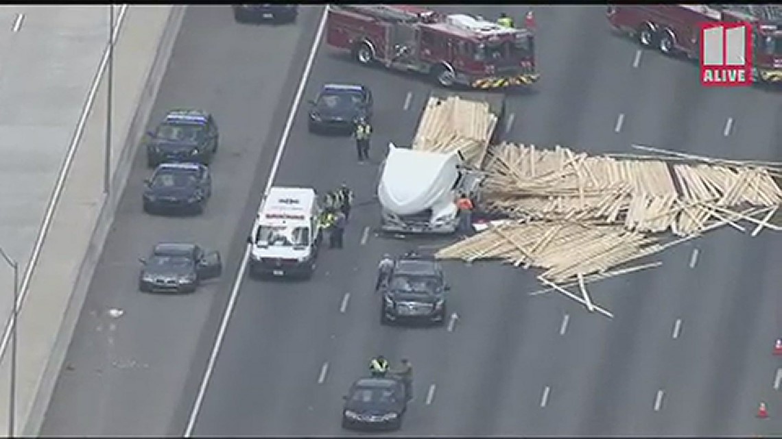Scene of accident involving lumber truck on I75 South