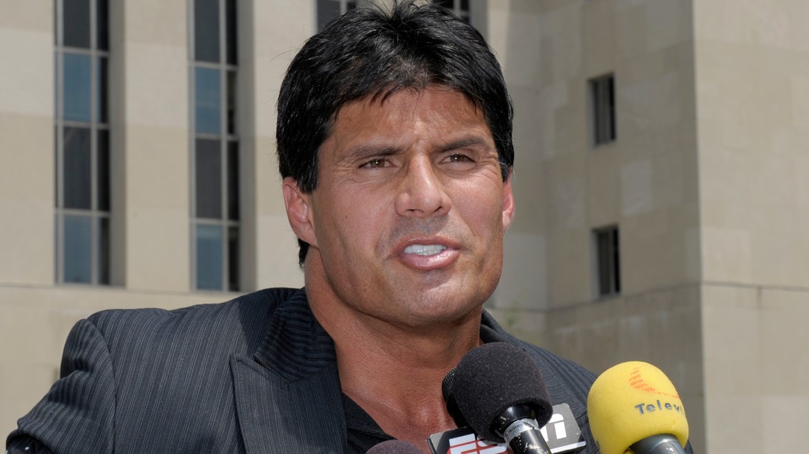 Jose Canseco can help Tim Tebow hit 40 major league homers, says