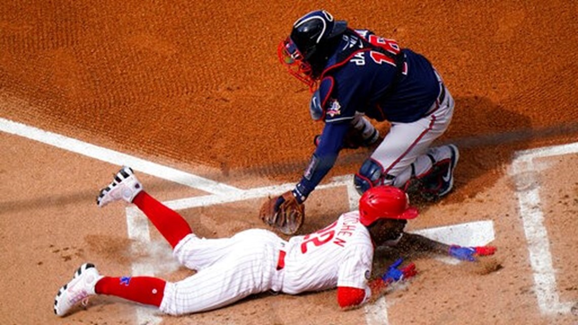 Segura's hit in 10th lifts Phillies over Braves in opener - The