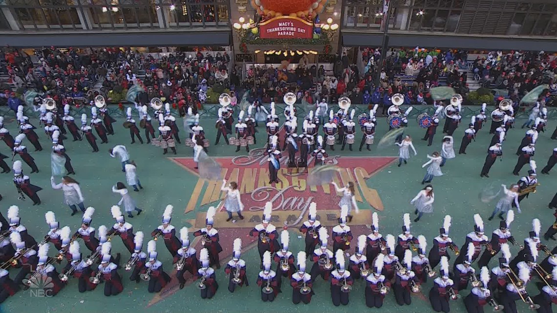Watch Woodland High School marching band performs in Macy's
