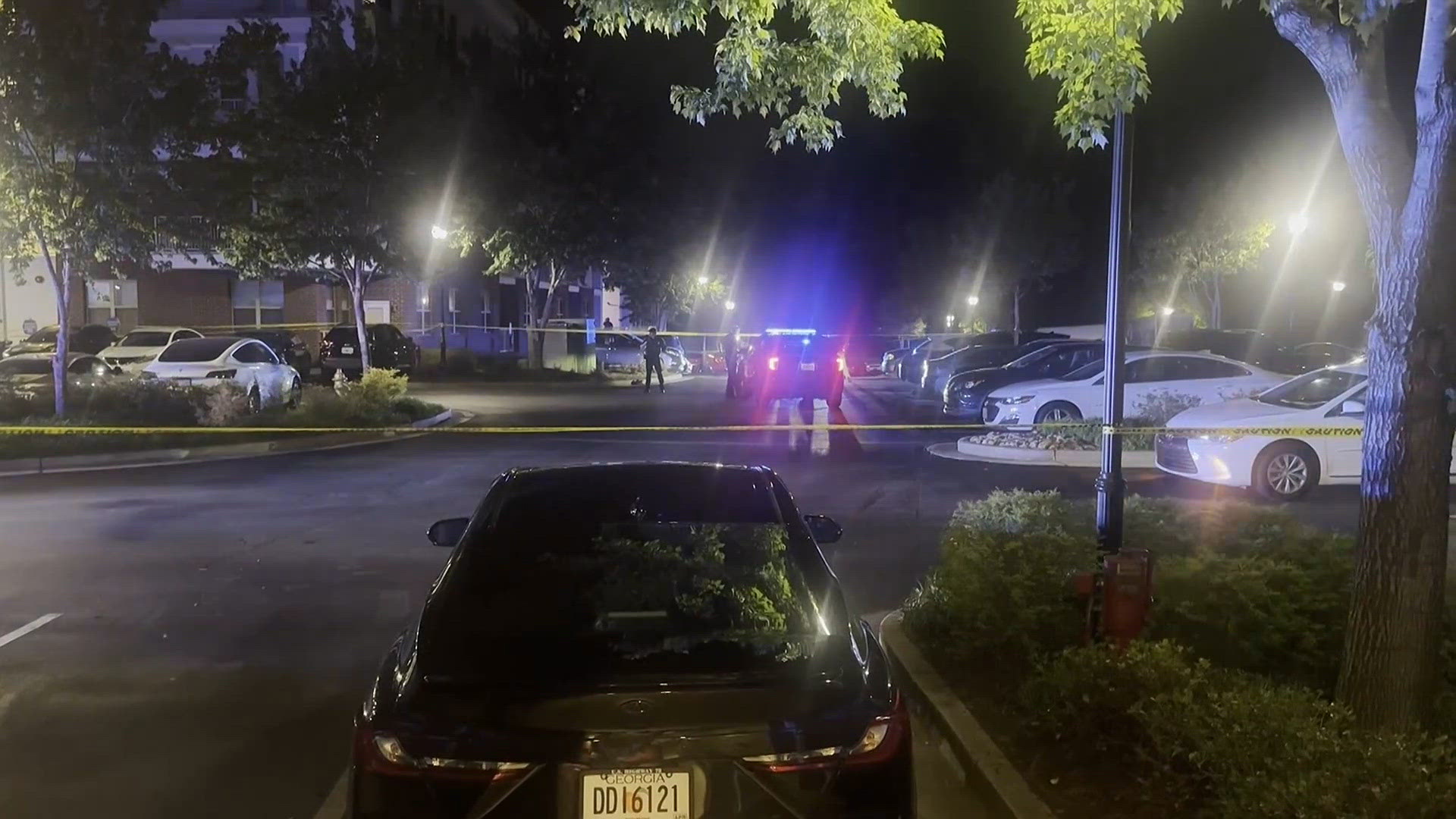 Sandy Springs Police searching for suspects in shooting at apartment ...