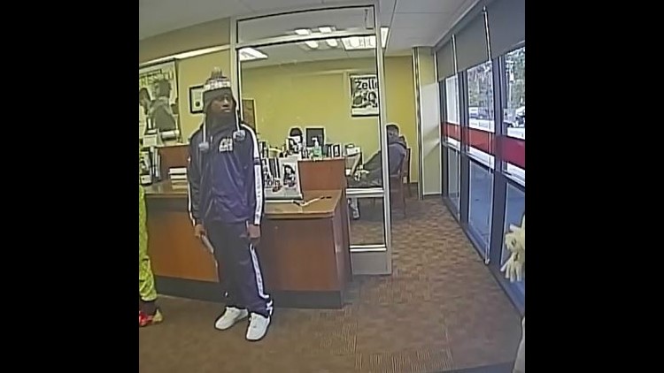 Gresham Road Bbandt Bank Robbery Suspect Caught On Camera Fbi