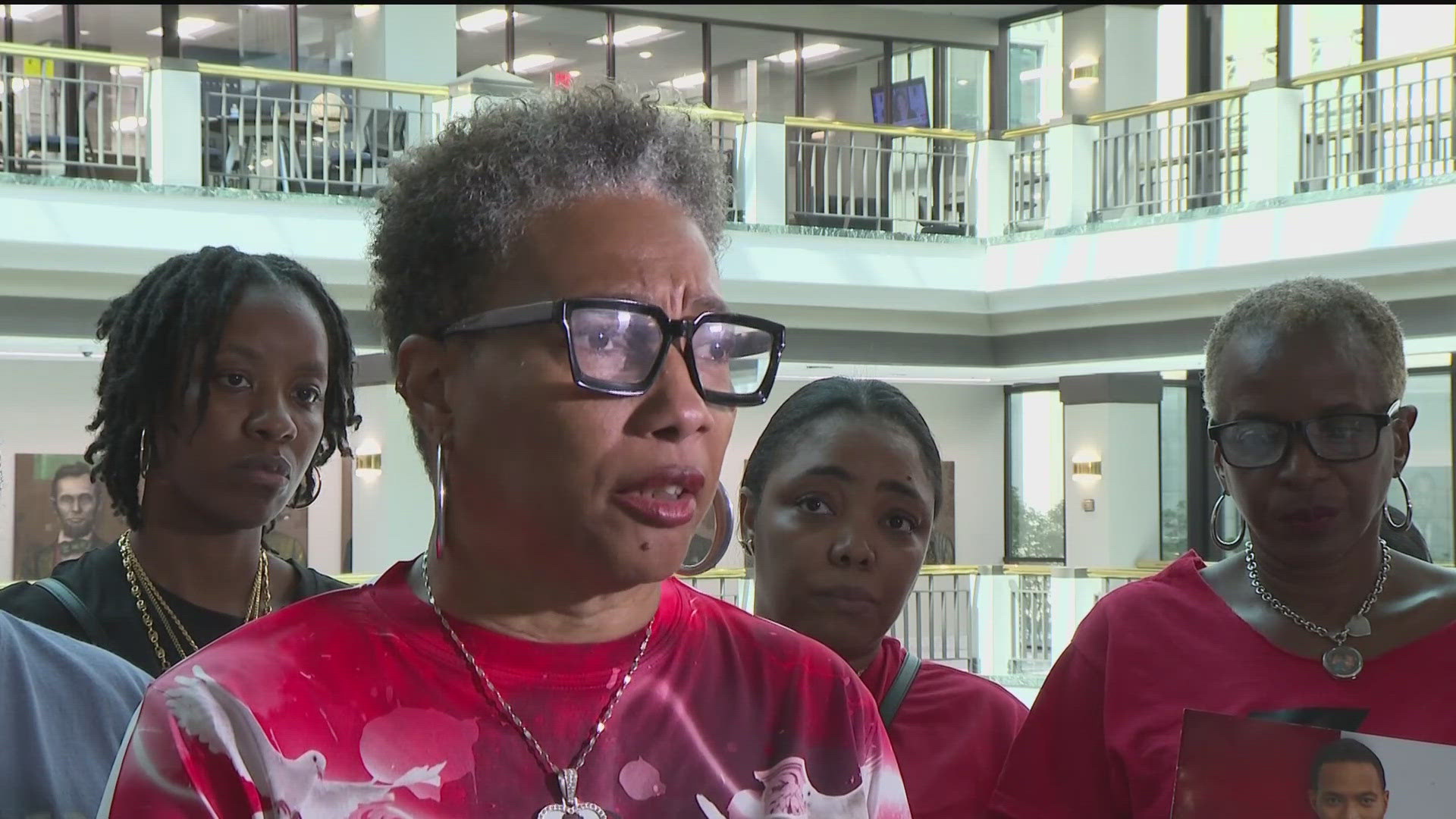 Devon Anderson's mother and several family members were at the city's public safety committee meeting to voice their demands.