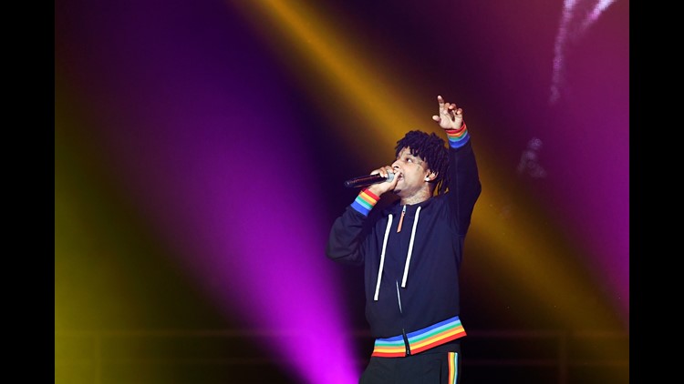 Download Atlanta Rapper 21 Savage Performing On Stage
